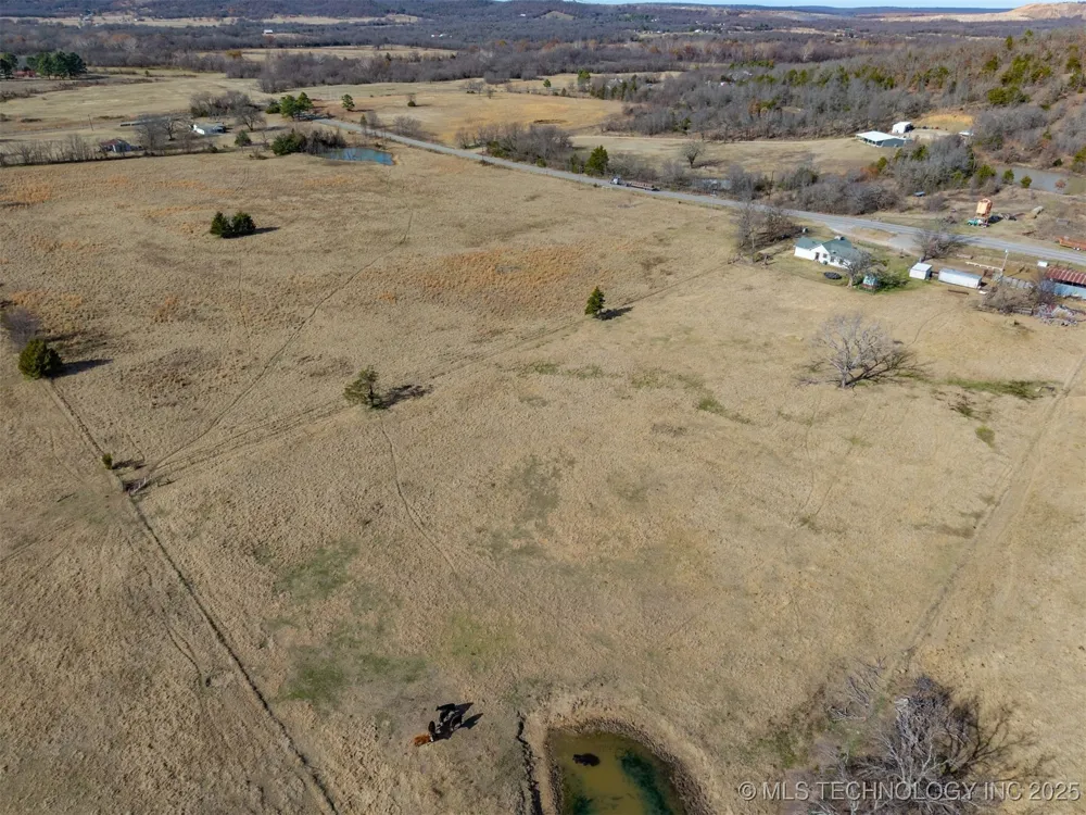 8446 E Greasy Bend Road Stringtown, OK 74569