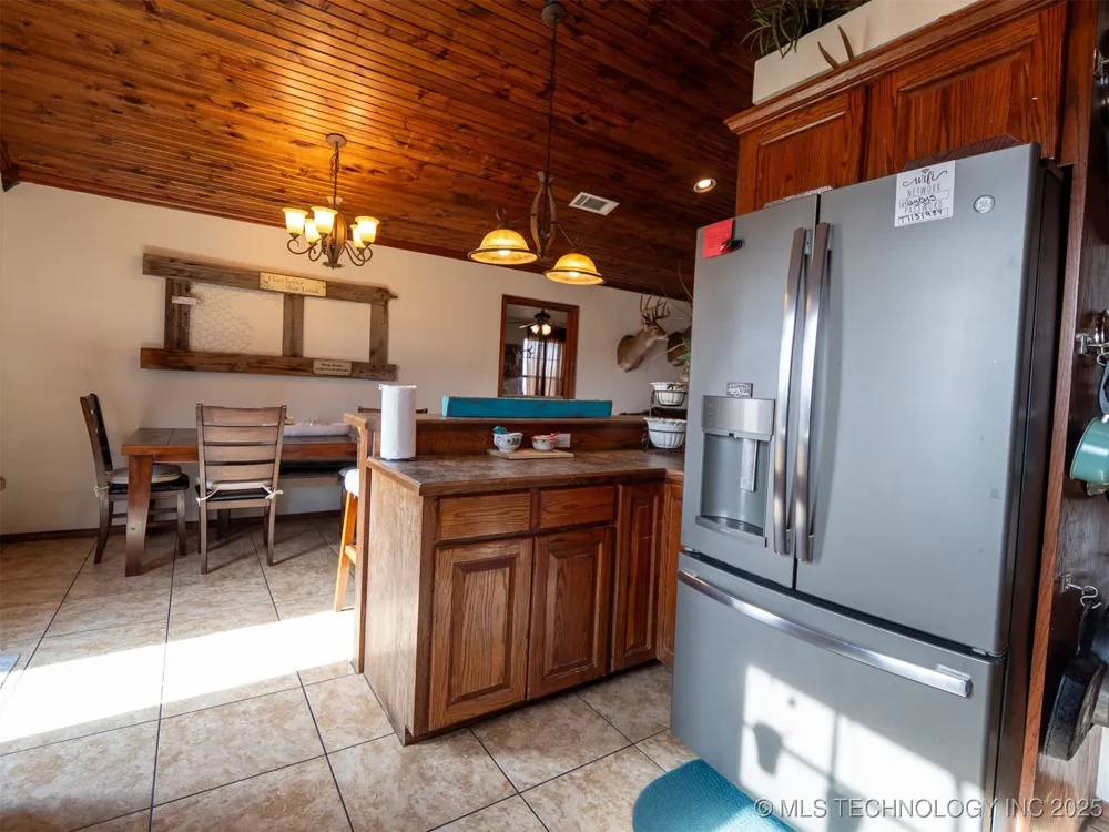 8446 E Greasy Bend Road Stringtown, OK 74569