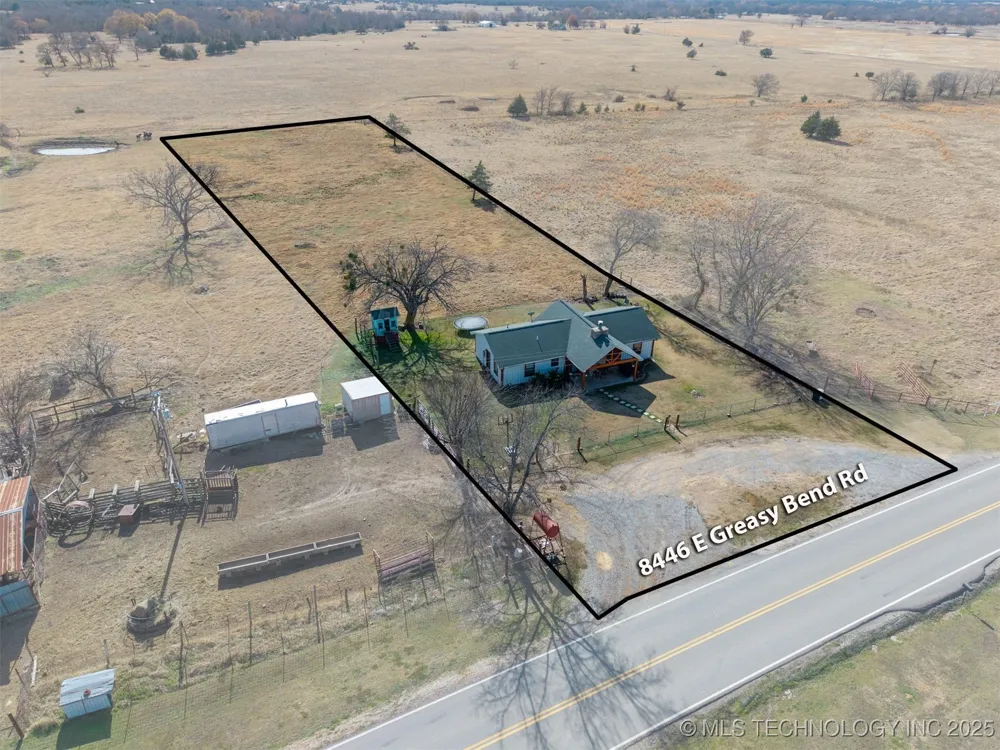 8446 E Greasy Bend Road Stringtown, OK 74569