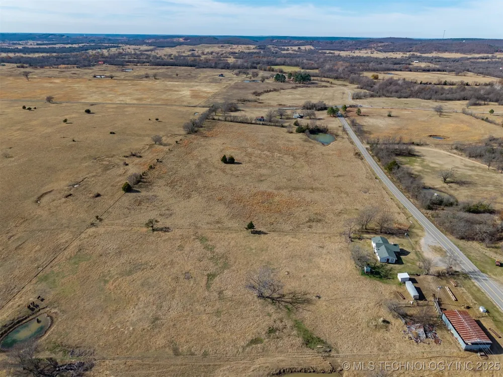 8446 E Greasy Bend Road Stringtown, OK 74569