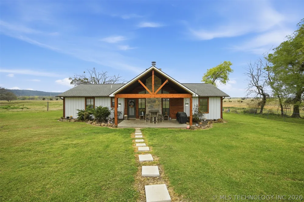 8446 E Greasy Bend Road Stringtown, OK 74569