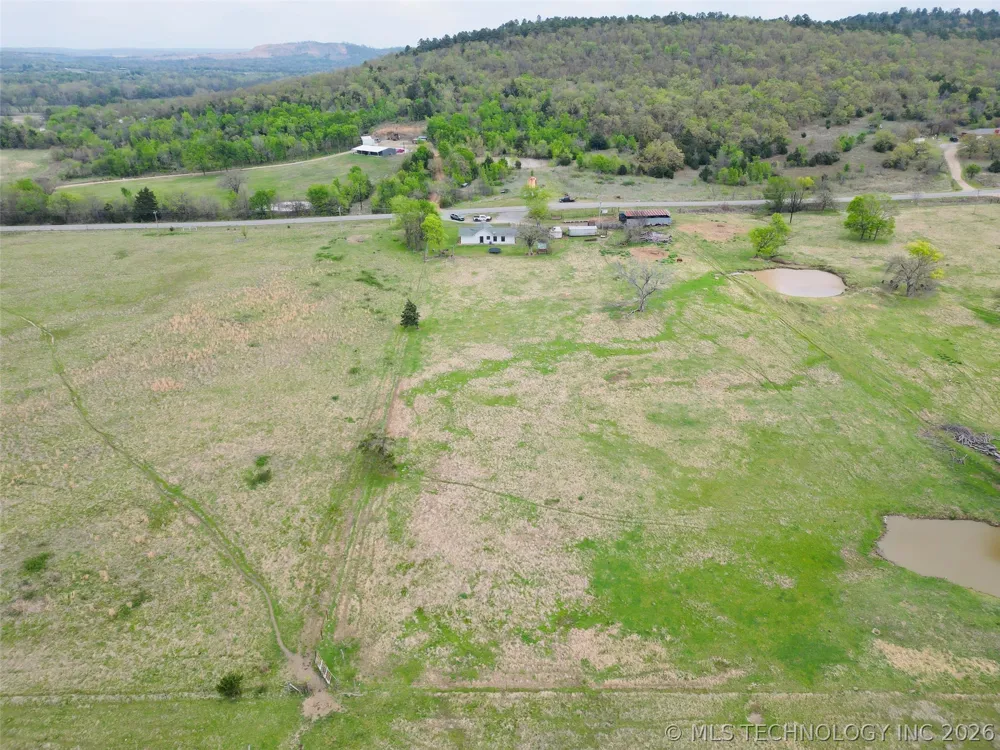 8446 E Greasy Bend Road Stringtown, OK 74569