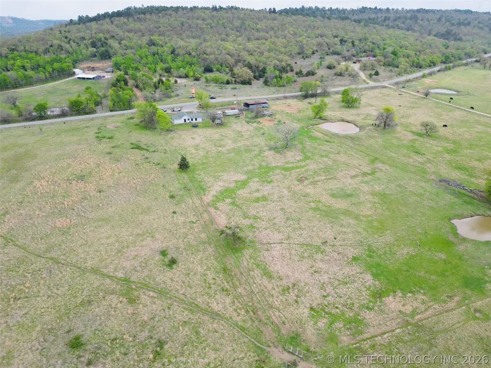 8446 E Greasy Bend Road Stringtown, OK 74569