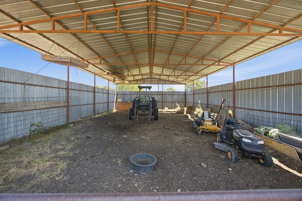 8446 E Greasy Bend Road Stringtown, OK 74569