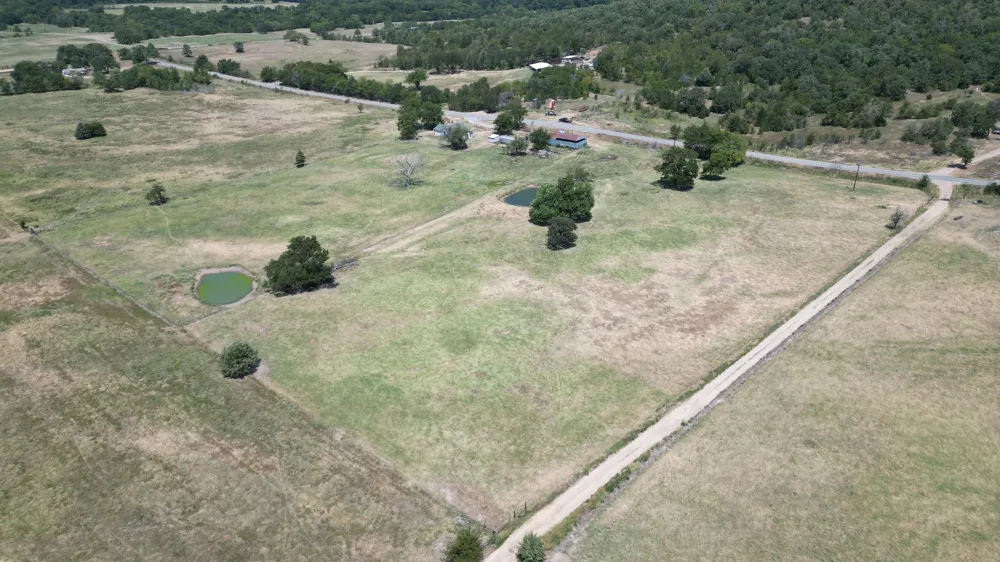 8446 E Greasy Bend Road Stringtown, OK 74569