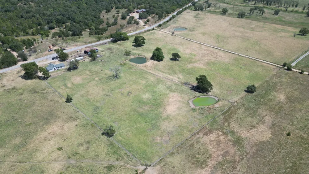 8446 E Greasy Bend Road Stringtown, OK 74569