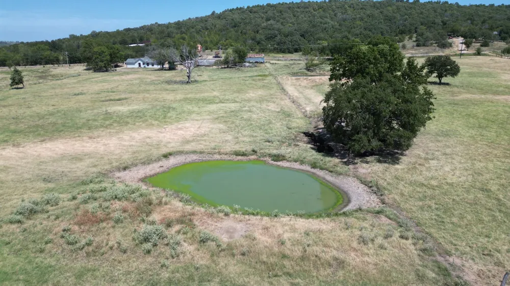 8446 E Greasy Bend Road Stringtown, OK 74569