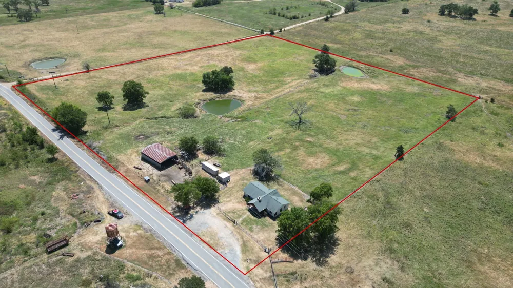 8446 E Greasy Bend Road Stringtown, OK 74569