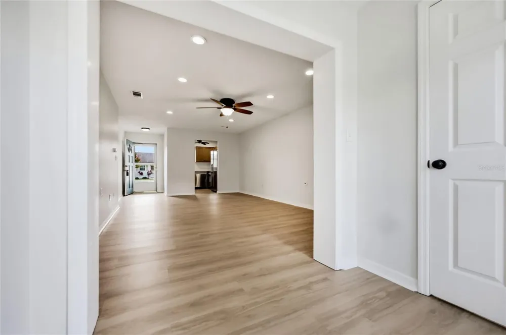 249 HILL AVENUE #30 Deland, FL 32724