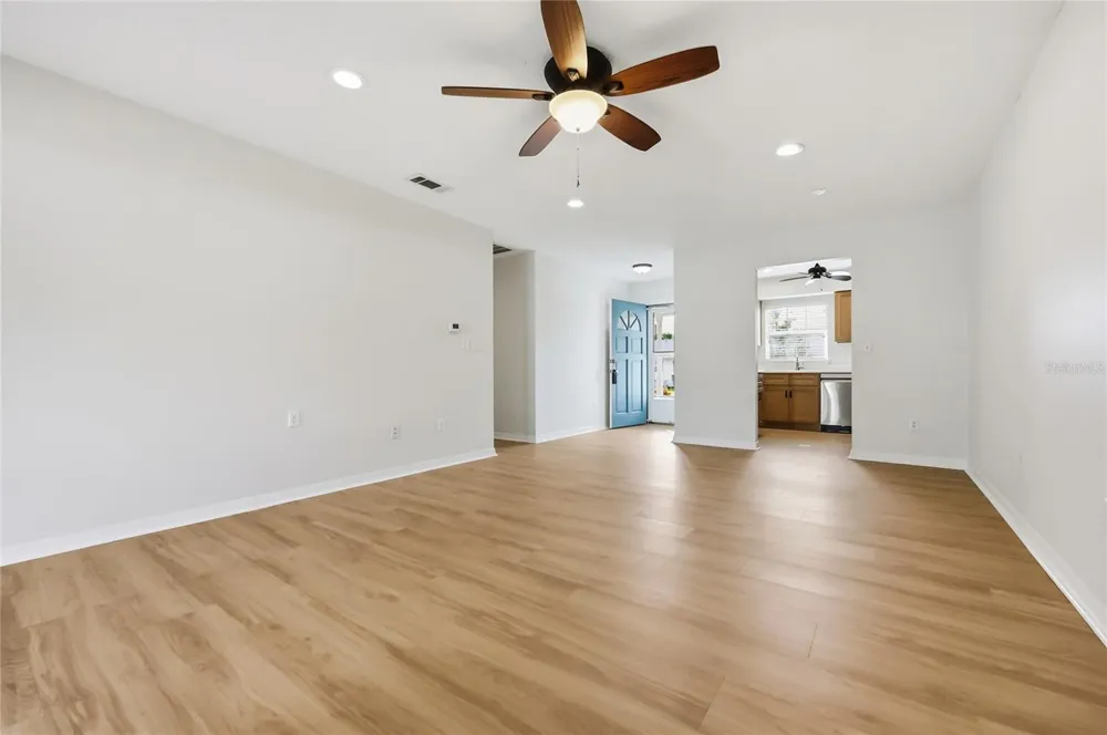 249 HILL AVENUE #30 Deland, FL 32724