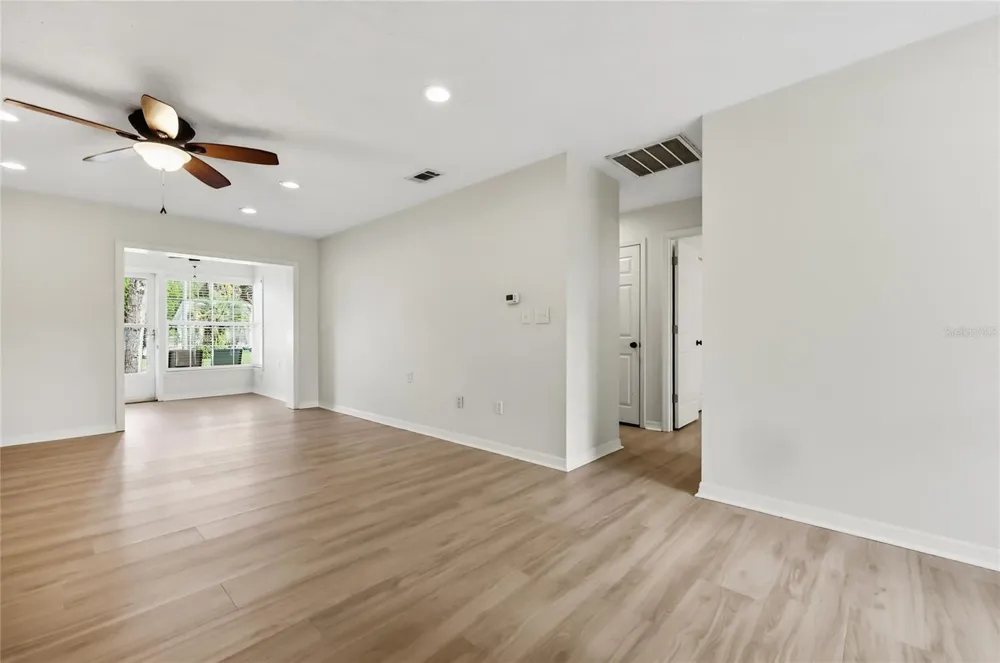 249 HILL AVENUE #30 Deland, FL 32724