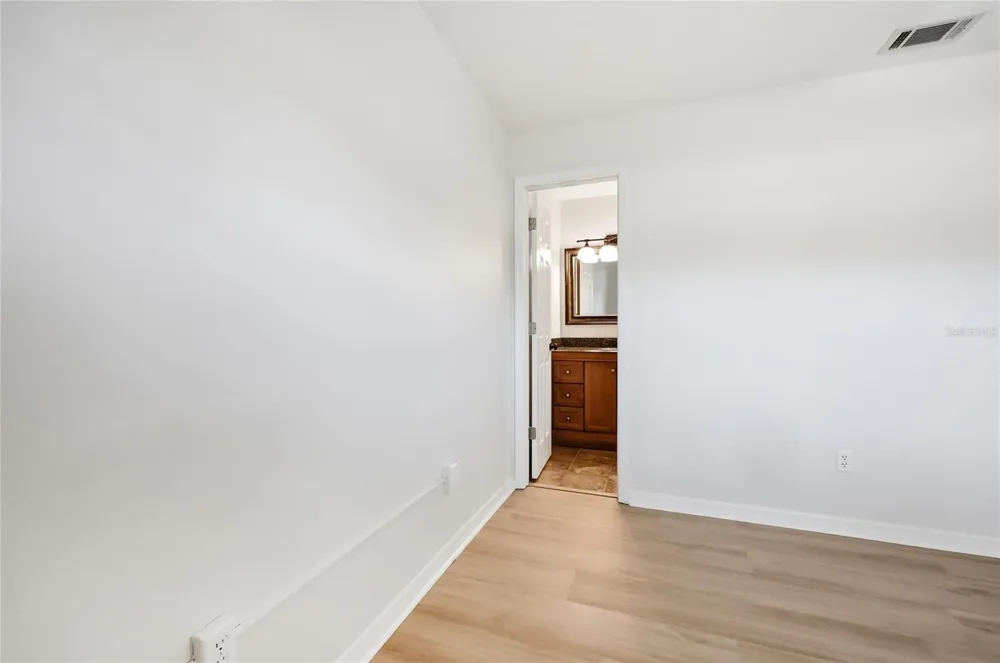 249 HILL AVENUE #30 Deland, FL 32724