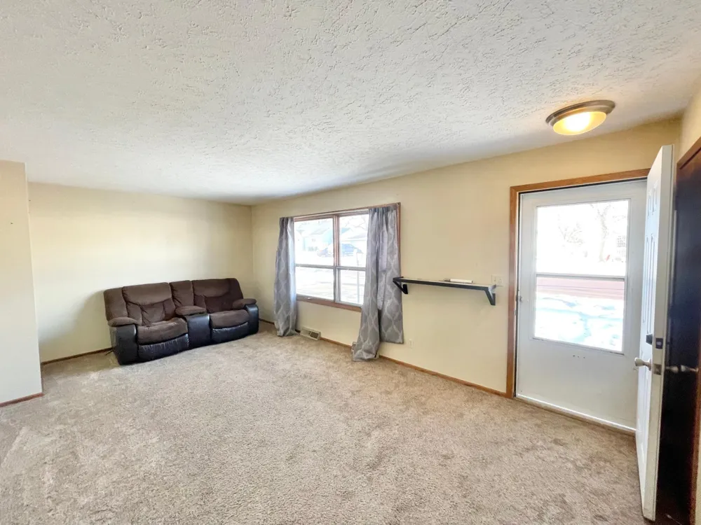 215 Swain Street Redwood Falls, MN 56283