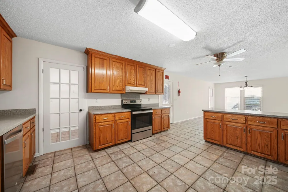 1015 Elizabeth Drive Dallas, NC 28034