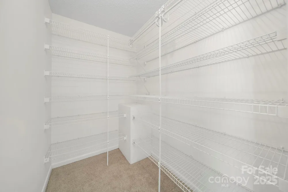 1015 Elizabeth Drive Dallas, NC 28034