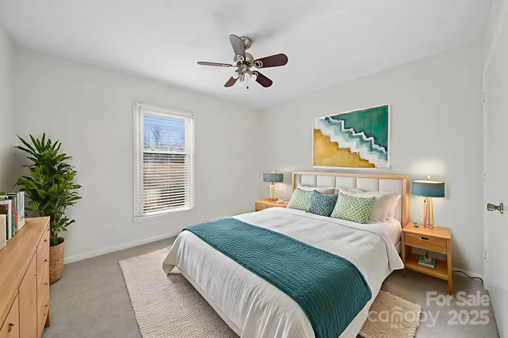 1015 Elizabeth Drive Dallas, NC 28034