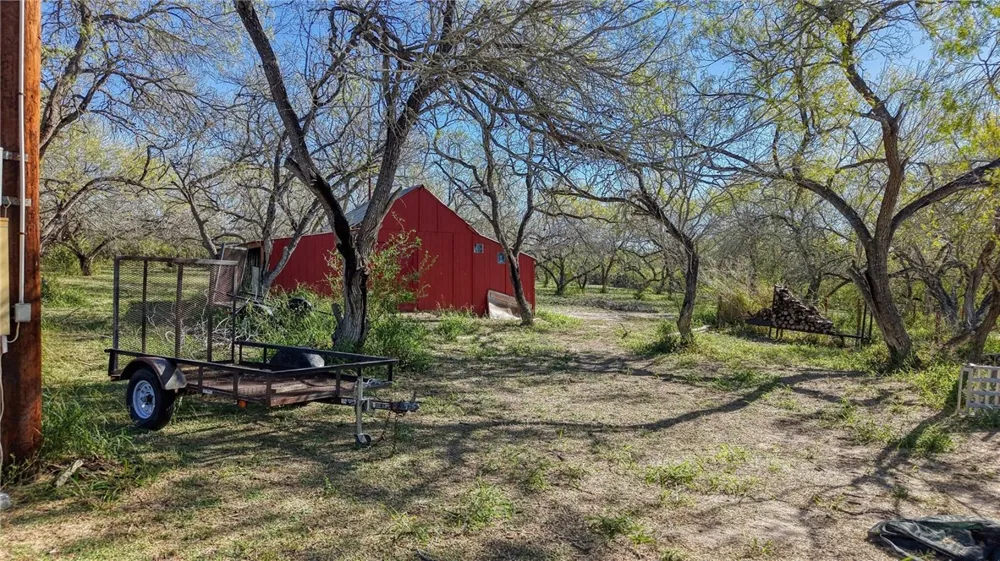 5730 Mockingbird Mathis, TX 78368