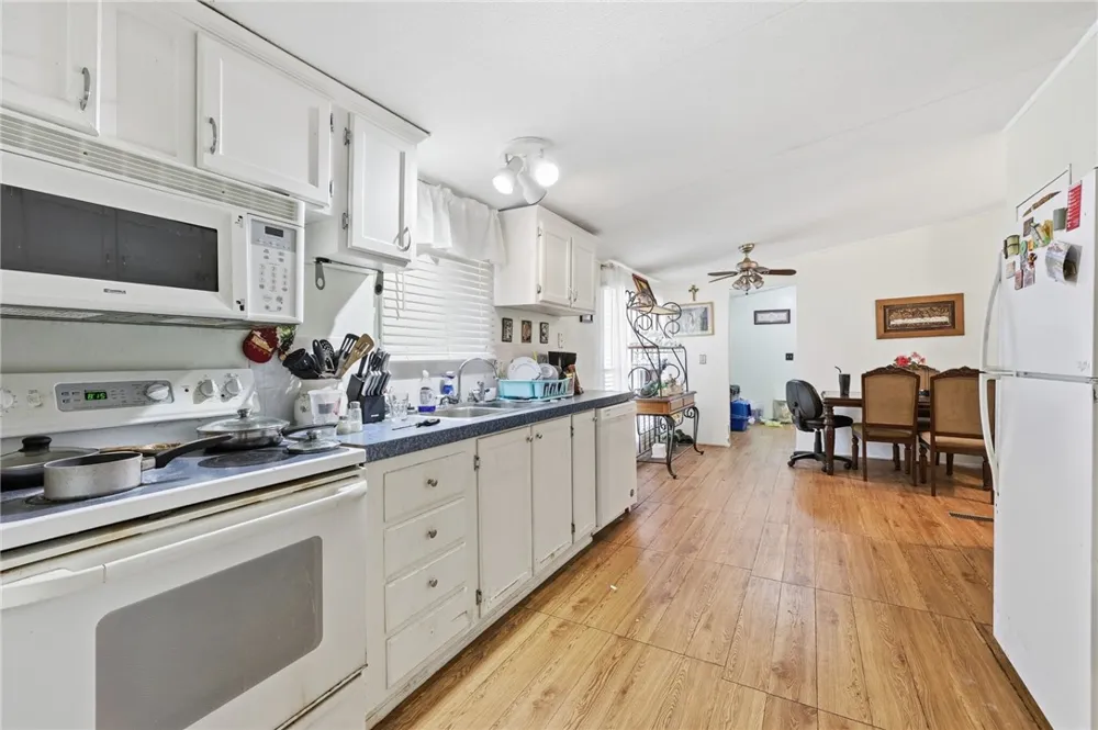 5730 Mockingbird Mathis, TX 78368