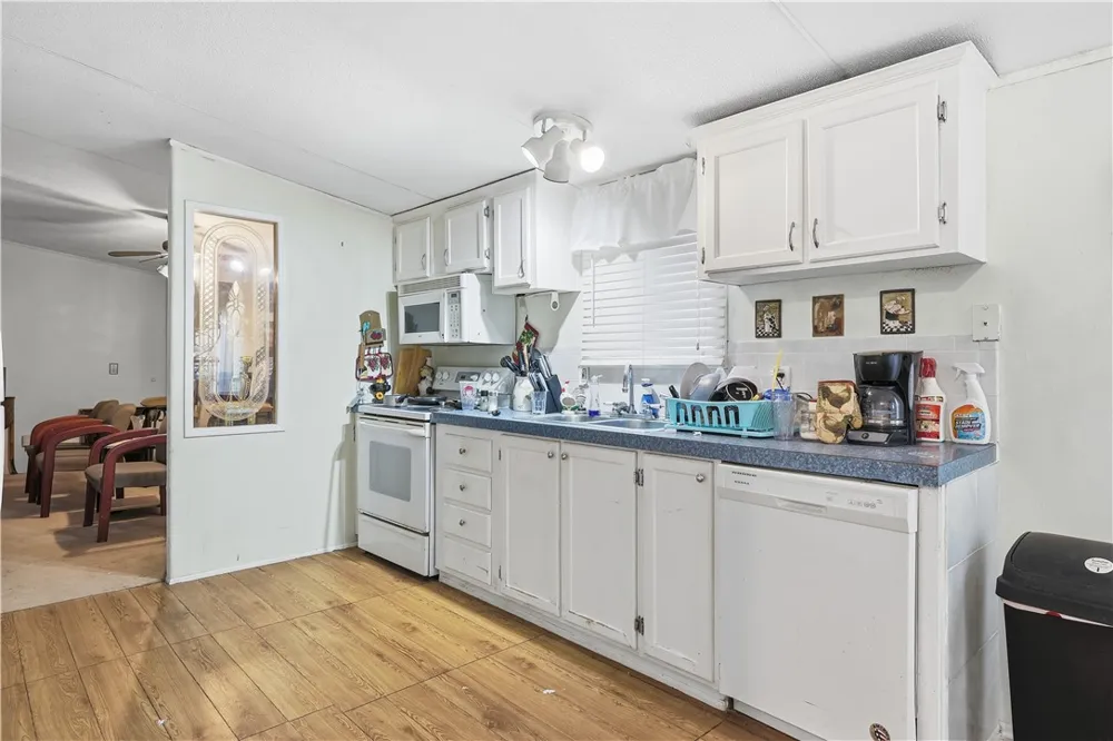 5730 Mockingbird Mathis, TX 78368