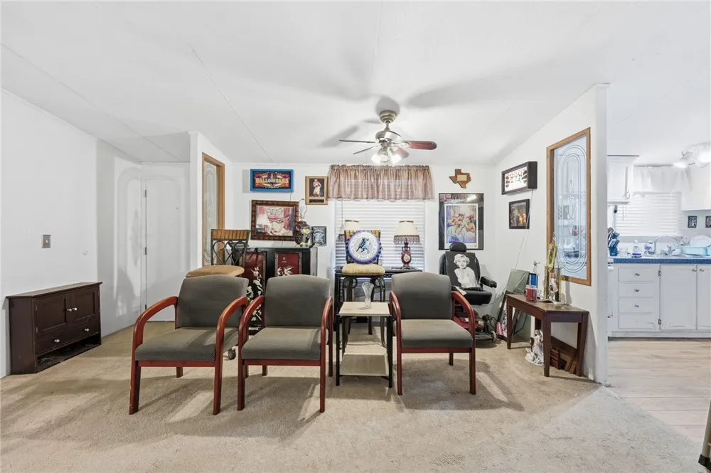 5730 Mockingbird Mathis, TX 78368