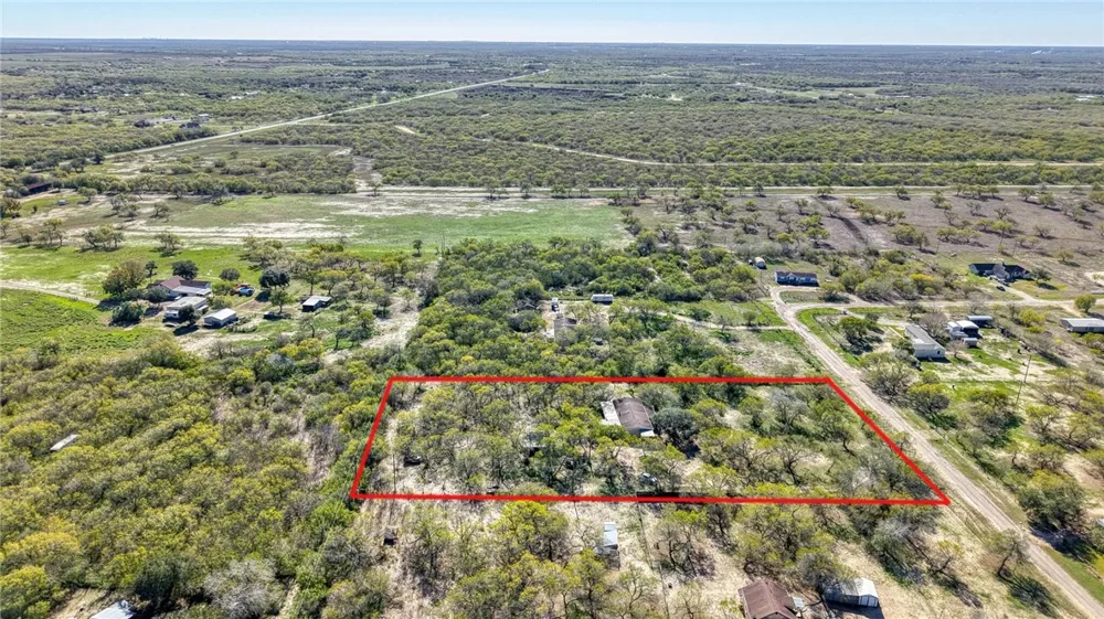 5730 Mockingbird Mathis, TX 78368