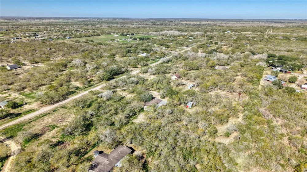 5730 Mockingbird Mathis, TX 78368