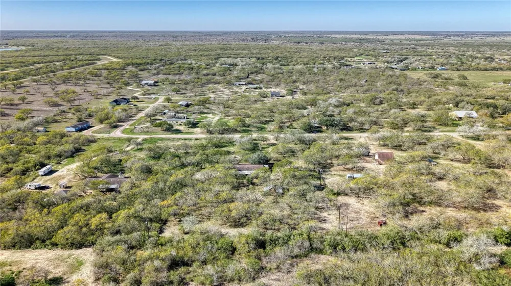 5730 Mockingbird Mathis, TX 78368