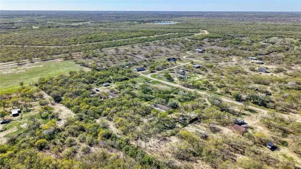 5730 Mockingbird Mathis, TX 78368
