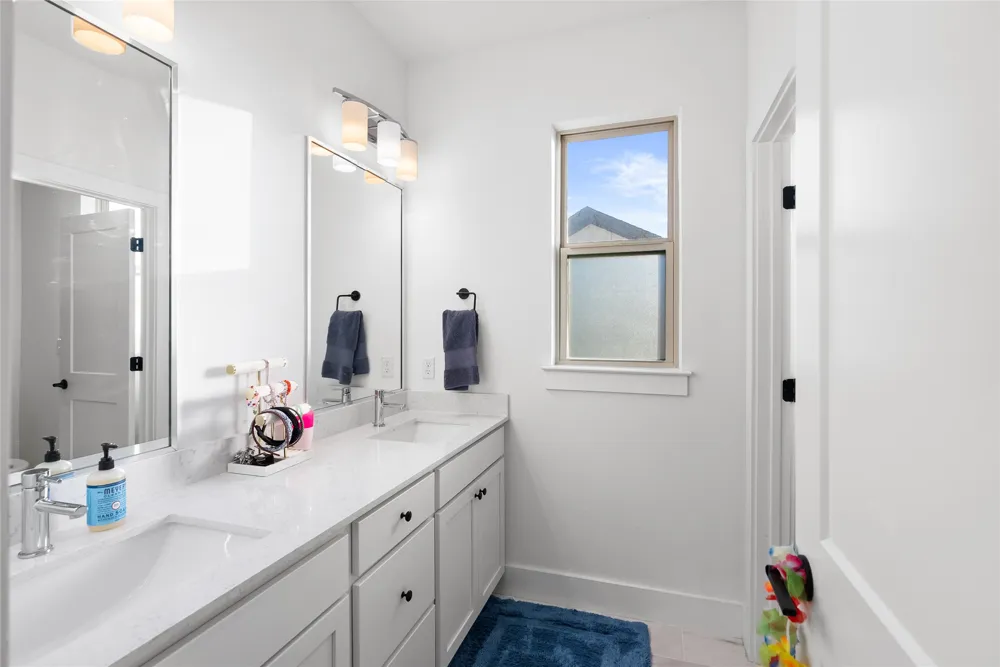 5315 La Crosse Avenue #16 Austin, TX 78739