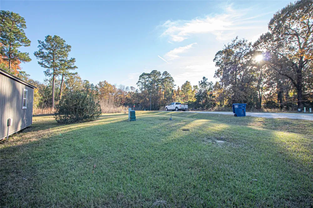 140 Lagoon Ct Point Blank, TX 77364