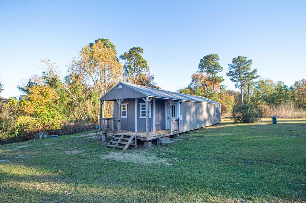 140 Lagoon Ct Point Blank, TX 77364