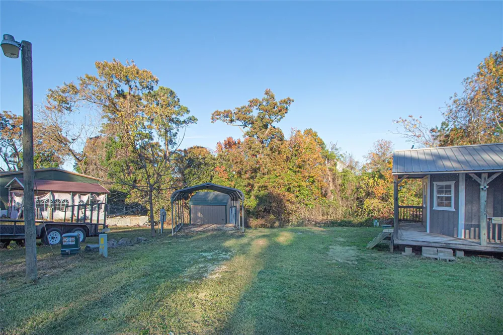 140 Lagoon Ct Point Blank, TX 77364