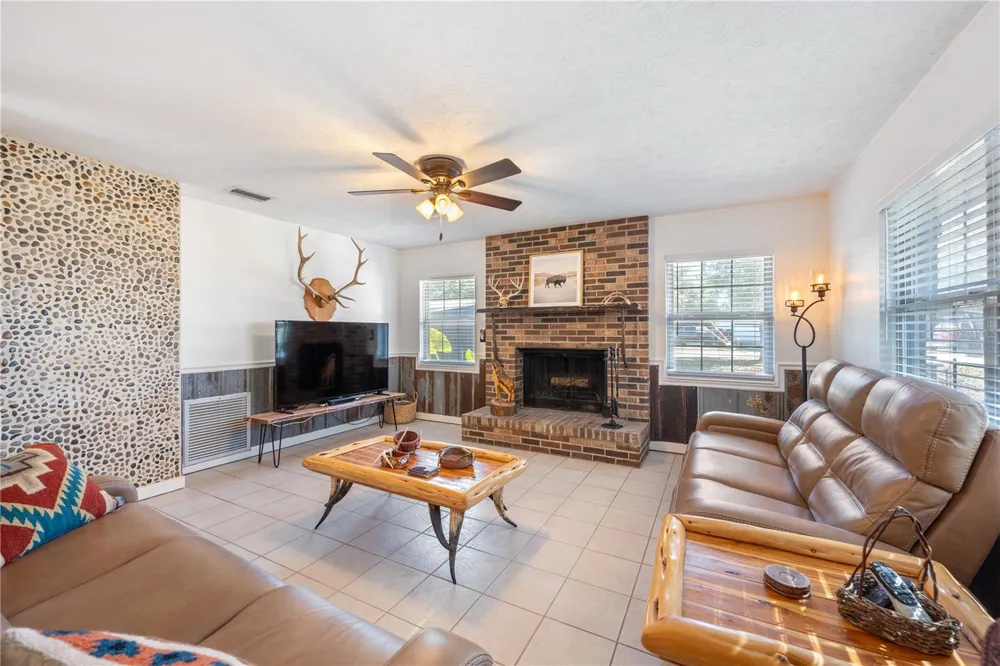 17885 NE 2ND PLACE Williston, FL 32696