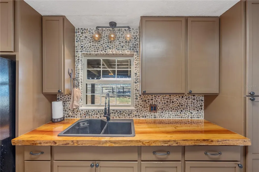 17885 NE 2ND PLACE Williston, FL 32696