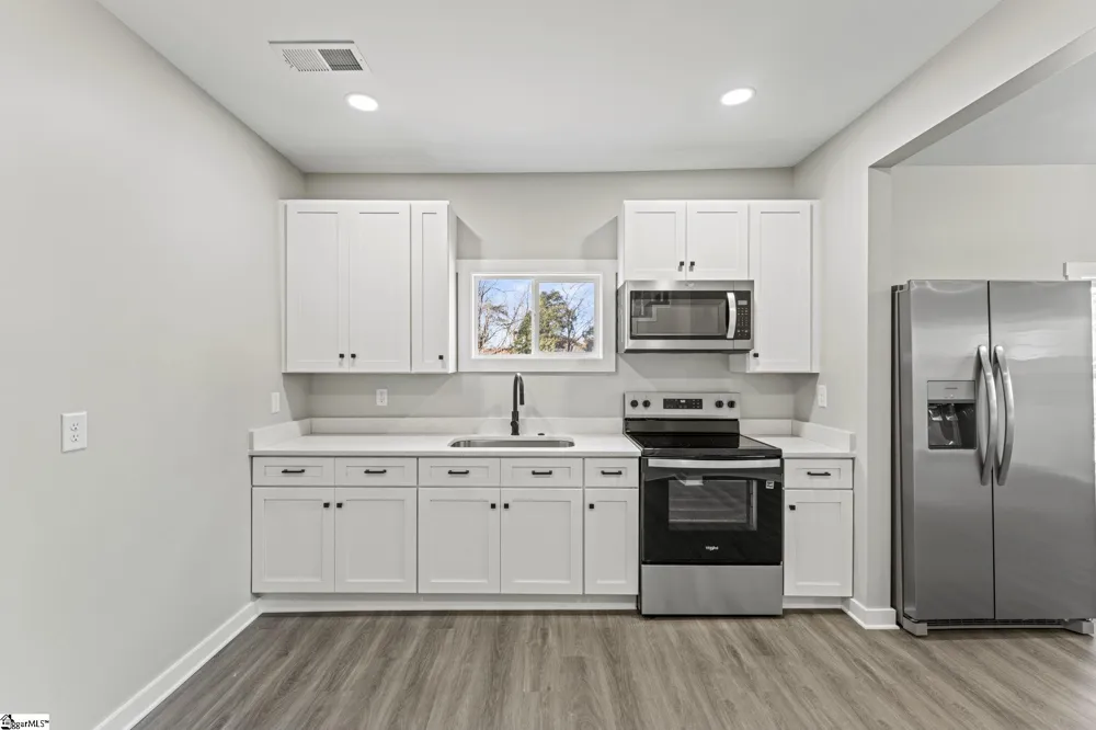 8 Powell Street Seneca, SC 29678