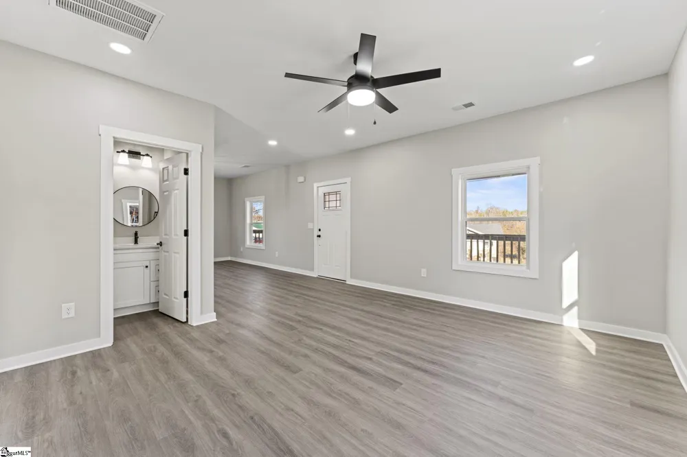 8 Powell Street Seneca, SC 29678
