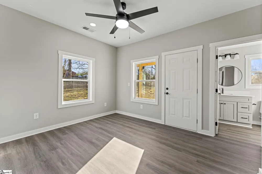 8 Powell Street Seneca, SC 29678