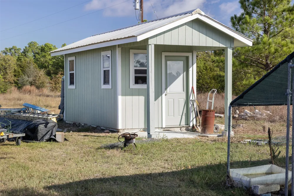 1759 Gotier Trace Road Paige, TX 78659