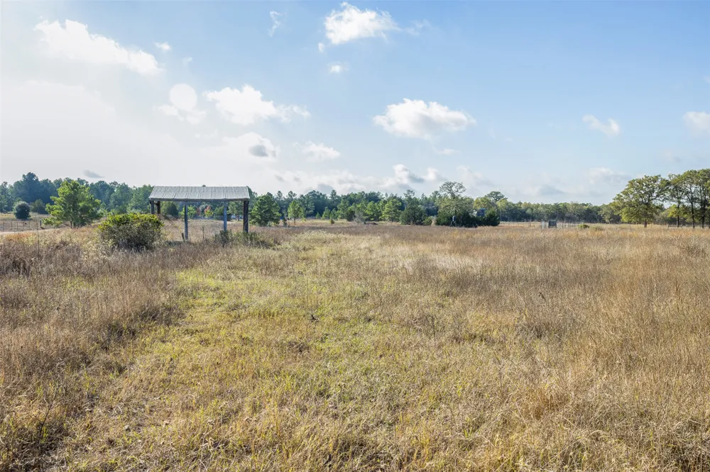 1759 Gotier Trace Road Paige, TX 78659