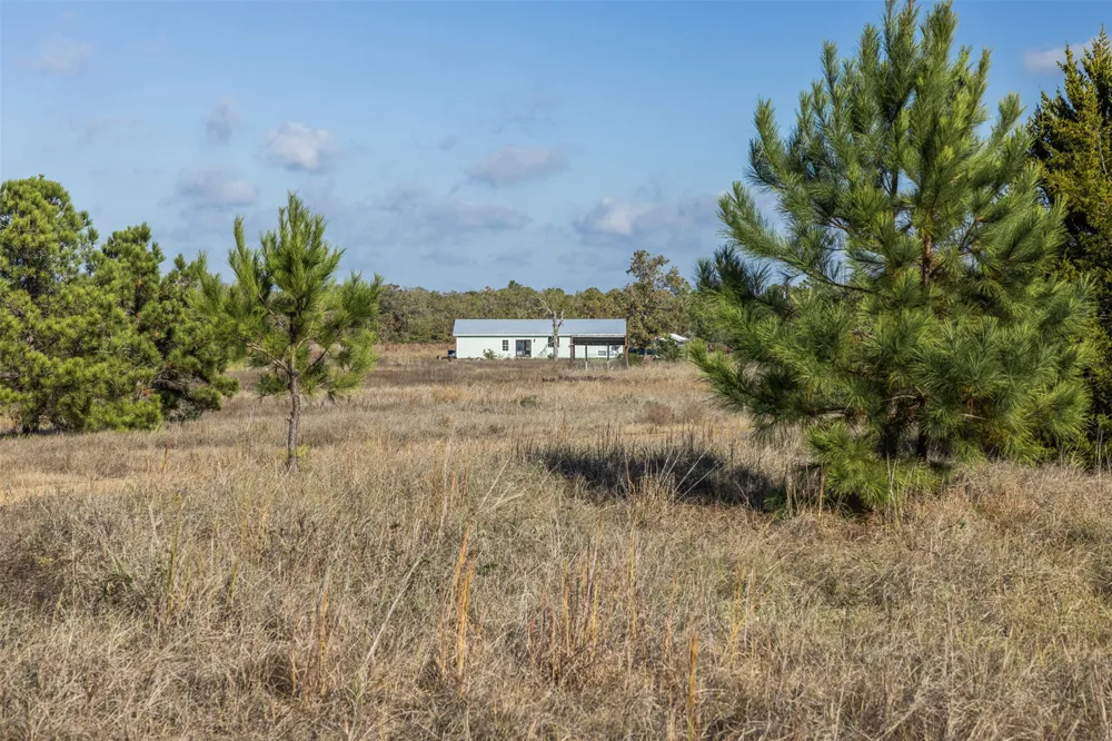 1759 Gotier Trace Road Paige, TX 78659