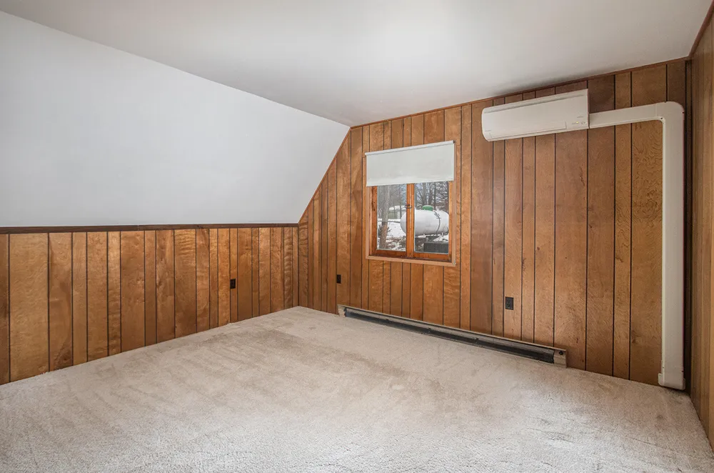45601 Peninsula Drive E Grand Junction, MI 49056