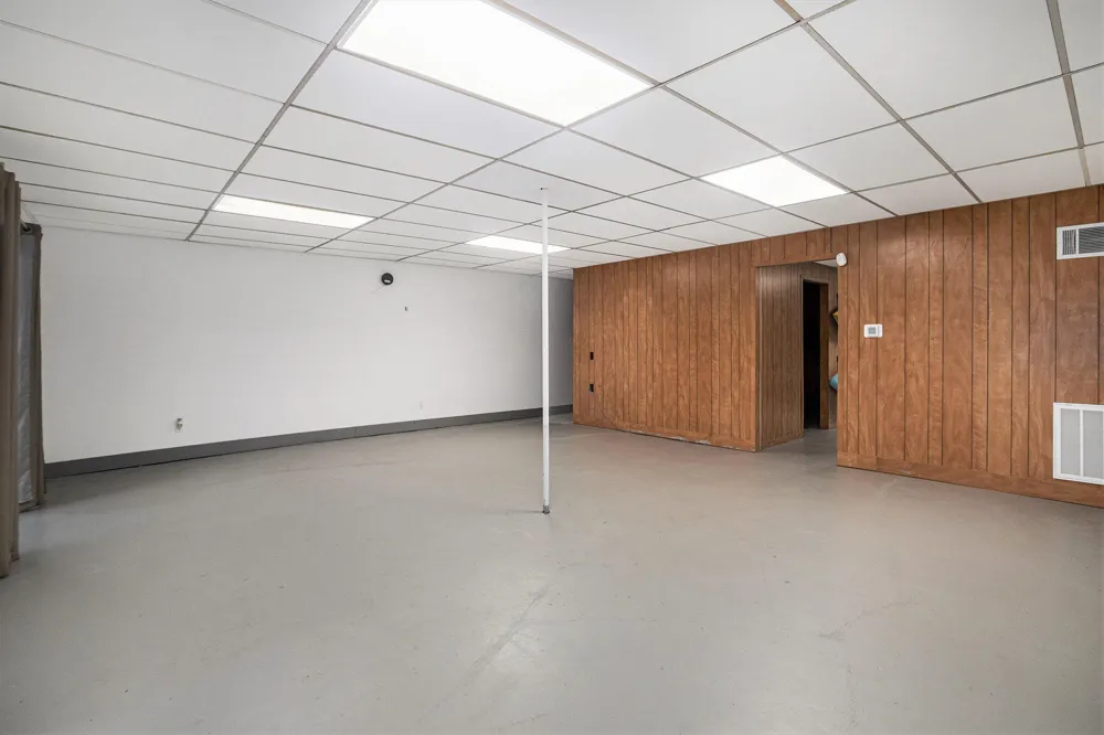 45601 Peninsula Drive E Grand Junction, MI 49056