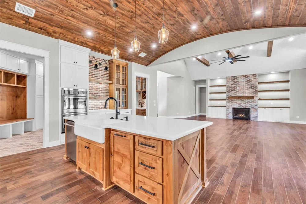 2716 County Road 324 Caldwell, TX 77836