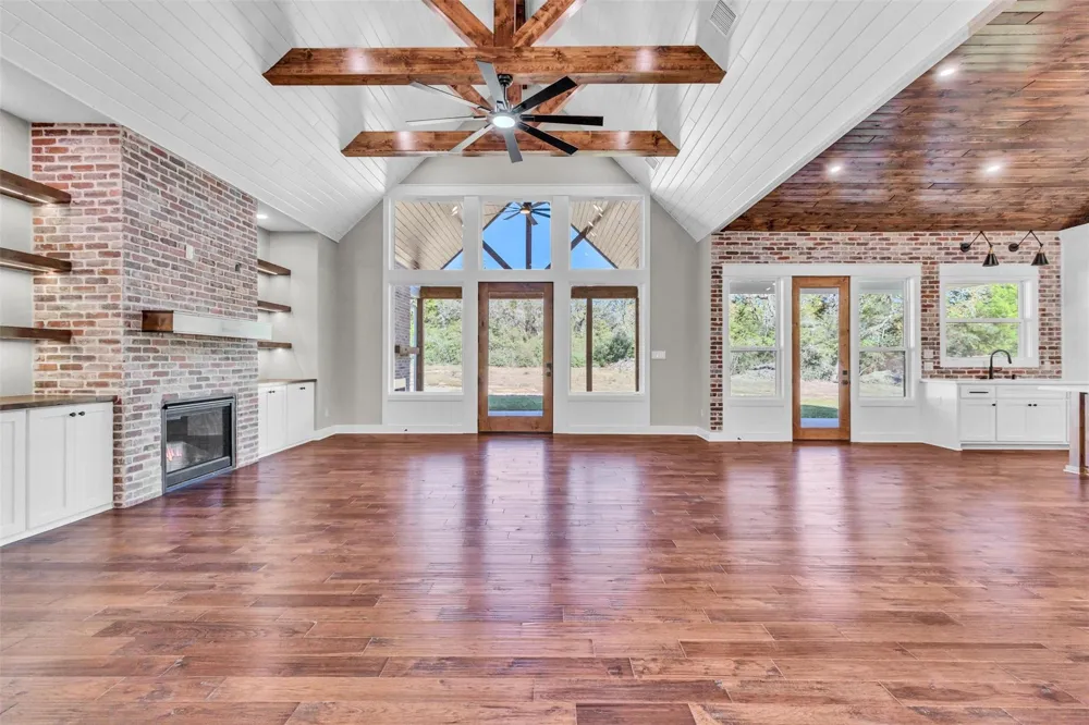 2716 County Road 324 Caldwell, TX 77836