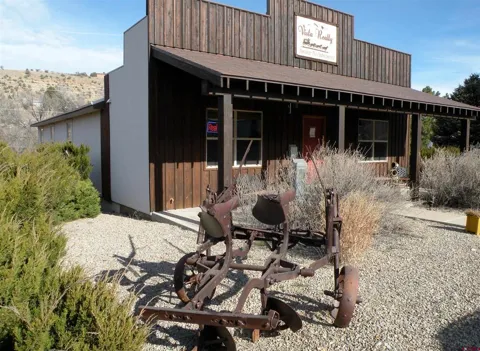 212 E Main Street
