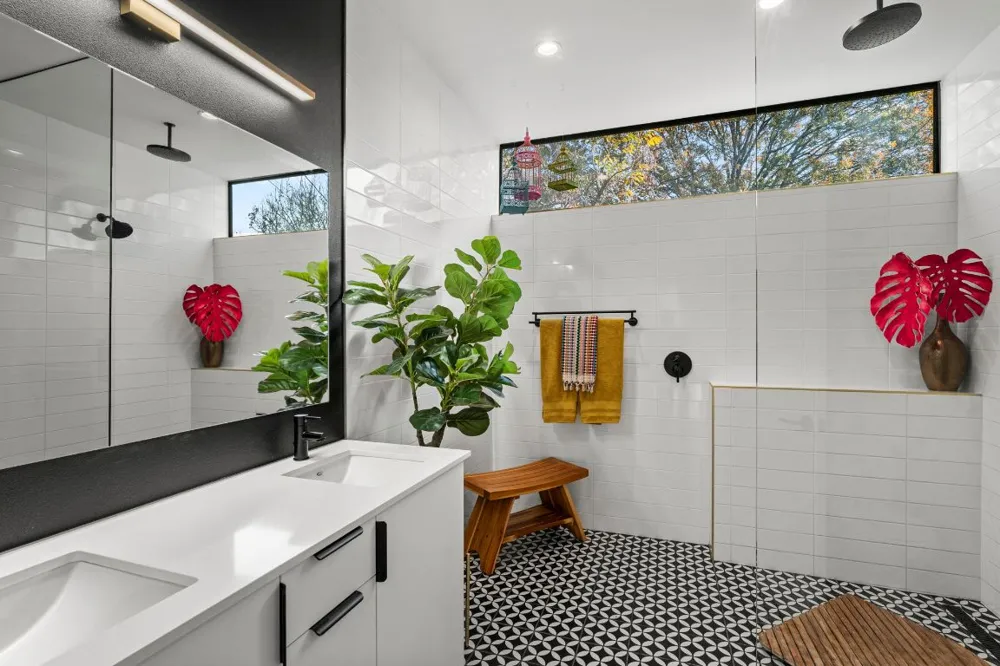 7525 Delafield Lane #B