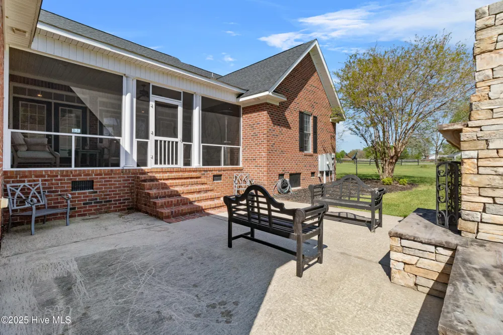103 Arabian Circle Beulaville, NC 28518