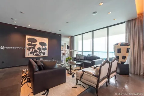 16051 Collins Ave #1503