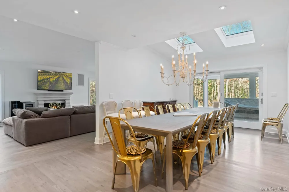1824 Majors Path Southampton, NY 11968