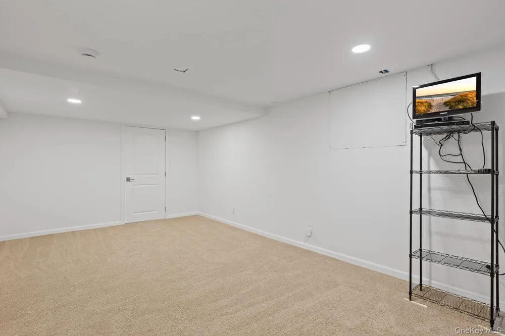 1824 Majors Path Southampton, NY 11968